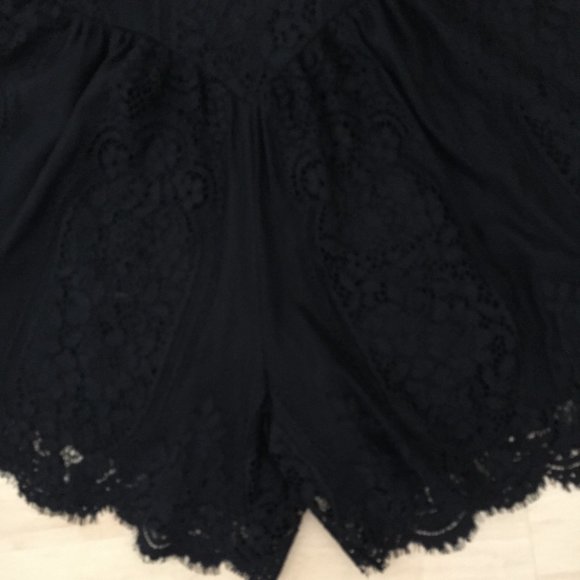 For Love & Lemons Black Blue Bell Lace Romper Sz Small - Picture 8 of 8